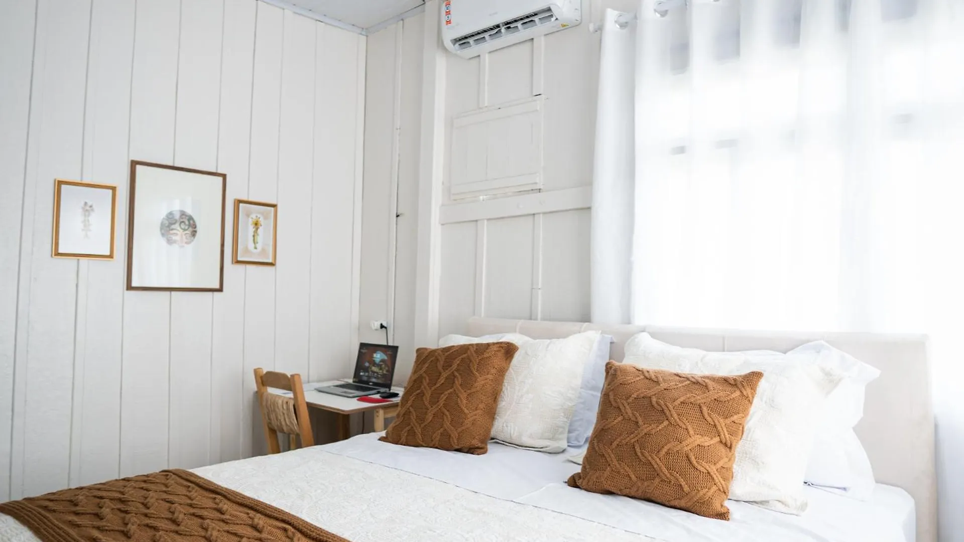 Granbalaio Hostel Блуменау